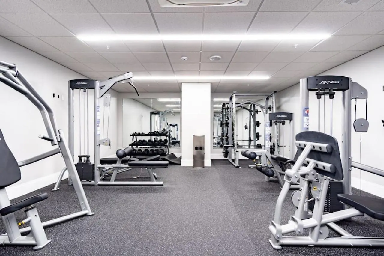 Apartment Hostwise Stays - The Washington At Chatham - Free Parking, Private Gym, More! Pittsburgh