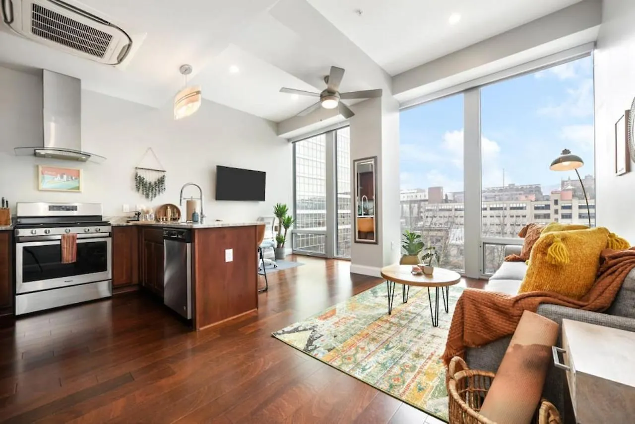 Hostwise Stays - The Washington At Chatham - Free Parking, Private Gym, More! Pittsburgh