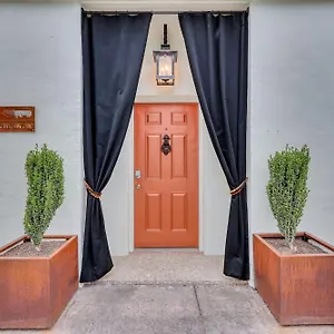 https://the-lincoln-loft-near-forsyth-park-i-free-parking.top-hotels-in-savannah.com
