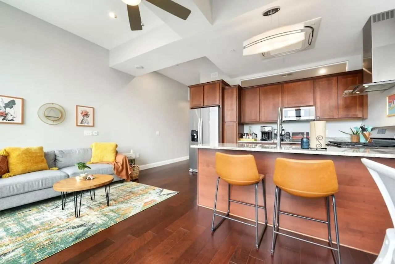 Hostwise Stays - The Washington At Chatham - Free Parking, Private Gym, More! Pittsburgh